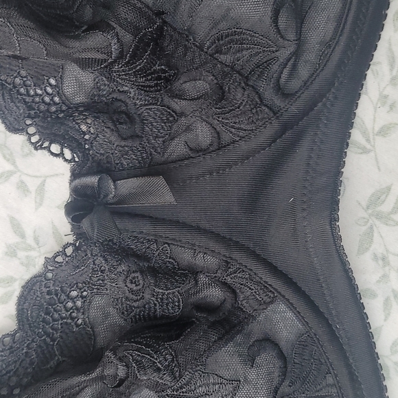 Carnival lace bra size 44c black - Picture 2 of 8